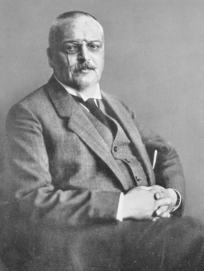 Historical portrait of Alois Alzheimer.